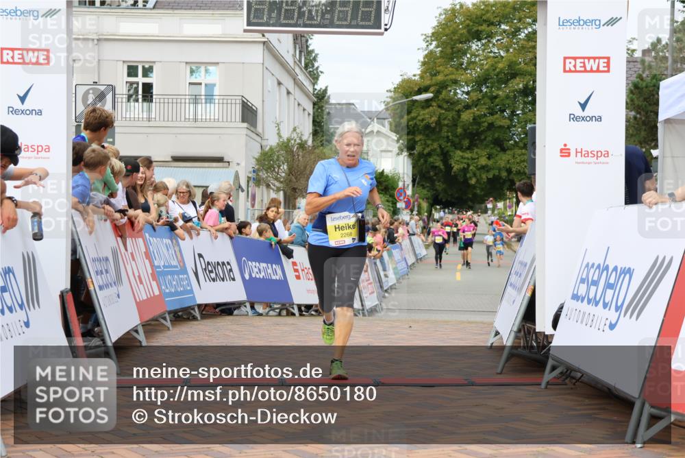 31.08.2025 - 21. Blankeneser Heldenlauf Strokosch-Dieckow http://msf.ph/oto/8650180 31.08.2025 10:37:51 Ziel 2268, 2303 meine-sportfotos.de