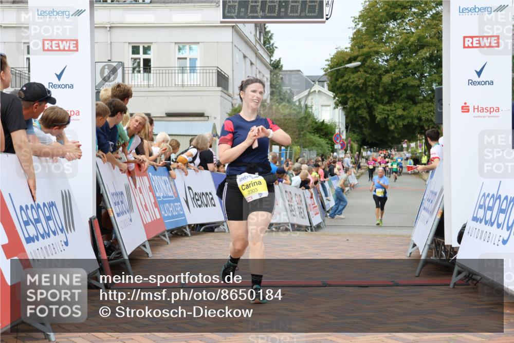 31.08.2025 - 21. Blankeneser Heldenlauf Strokosch-Dieckow http://msf.ph/oto/8650184 31.08.2025 10:37:44 Ziel 2385, 2303 meine-sportfotos.de