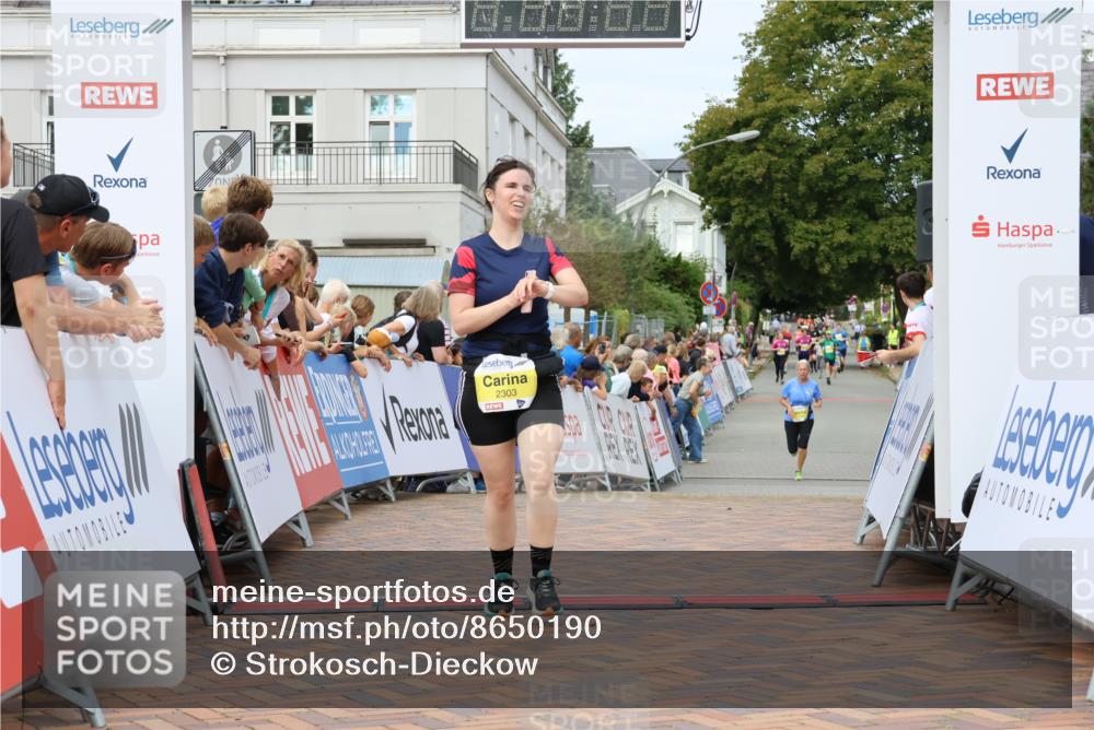 31.08.2025 - 21. Blankeneser Heldenlauf Strokosch-Dieckow http://msf.ph/oto/8650190 31.08.2025 10:37:44 Ziel 2385, 2303 meine-sportfotos.de