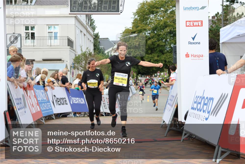 31.08.2025 - 21. Blankeneser Heldenlauf Strokosch-Dieckow http://msf.ph/oto/8650216 31.08.2025 10:37:33 Ziel 2096, 2134 meine-sportfotos.de