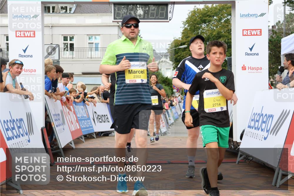 31.08.2025 - 21. Blankeneser Heldenlauf Strokosch-Dieckow http://msf.ph/oto/8650223 31.08.2025 10:37:22 Ziel 2227, 2047, 2319, 2219, 2043, 2352, 2714 meine-sportfotos.de