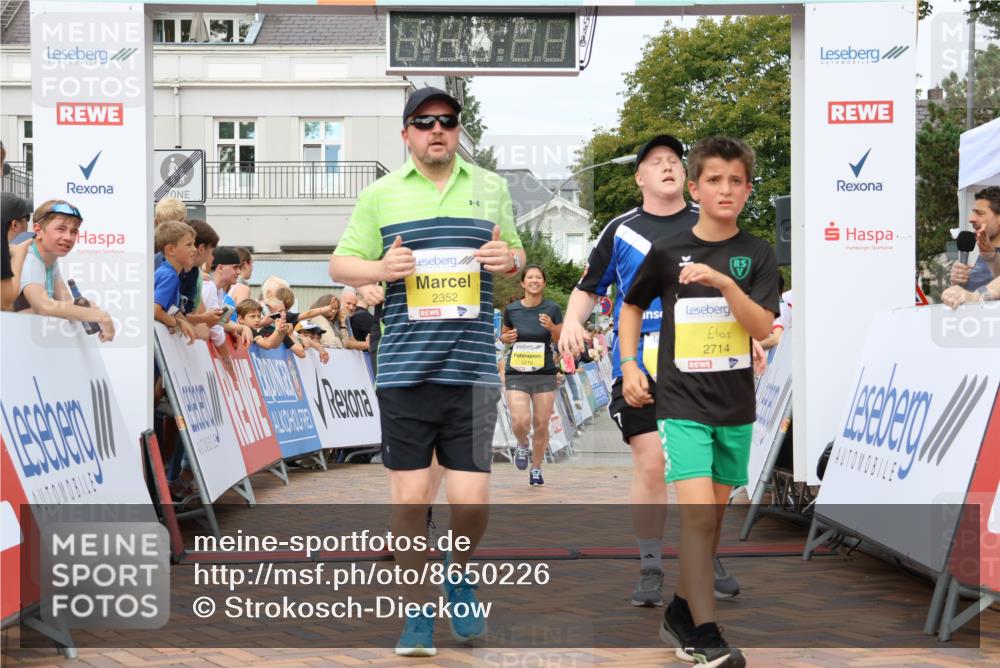 31.08.2025 - 21. Blankeneser Heldenlauf Strokosch-Dieckow http://msf.ph/oto/8650226 31.08.2025 10:37:22 Ziel 2227, 2047, 2319, 2219, 2043, 2352, 2714 meine-sportfotos.de