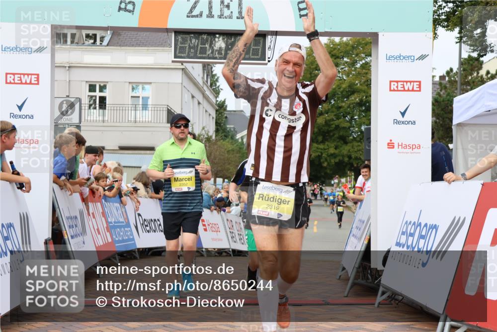 31.08.2025 - 21. Blankeneser Heldenlauf Strokosch-Dieckow http://msf.ph/oto/8650244 31.08.2025 10:37:21 Ziel 2227, 2047, 2152, 2288, 2319, 2219, 2043, 2352, 2714 meine-sportfotos.de