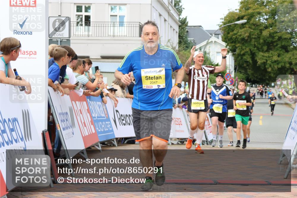31.08.2025 - 21. Blankeneser Heldenlauf Strokosch-Dieckow http://msf.ph/oto/8650291 31.08.2025 10:37:17 Ziel 2450, 2451, 2047, 2152, 2288, 2319, 2043, 2352, 2714 meine-sportfotos.de