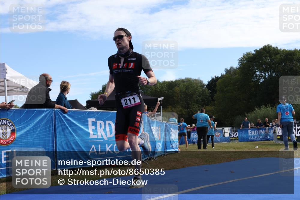 31.08.2025 - Elbe Triathlon Hamburg Strokosch-Dieckow http://msf.ph/oto/8650385 31.08.2025 10:15:35 Ziel 177, 211 meine-sportfotos.de