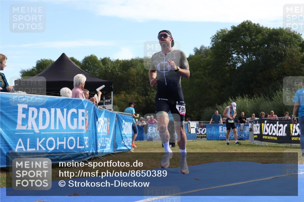 31.08.2025 - Elbe Triathlon Hamburg Strokosch-Dieckow http://msf.ph/oto/8650389 31.08.2025 10:15:59 Ziel 199 meine-sportfotos.de