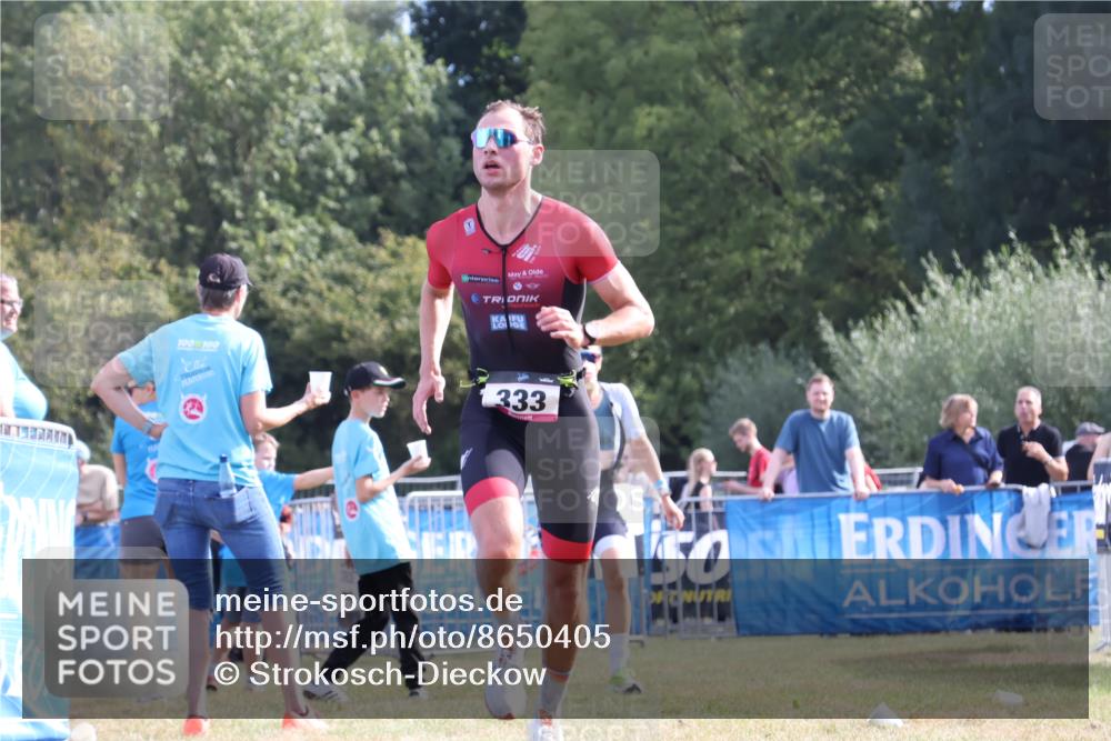 31.08.2025 - Elbe Triathlon Hamburg Strokosch-Dieckow http://msf.ph/oto/8650405 31.08.2025 10:17:04 Ziel 333 meine-sportfotos.de