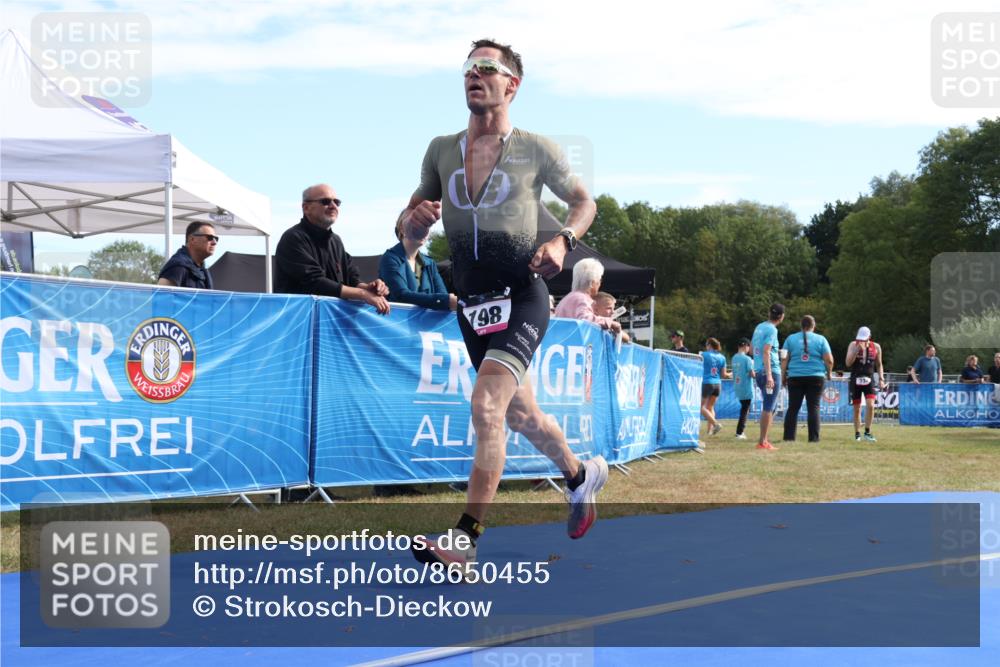 31.08.2025 - Elbe Triathlon Hamburg Strokosch-Dieckow http://msf.ph/oto/8650455 31.08.2025 10:21:22 Ziel 198 meine-sportfotos.de