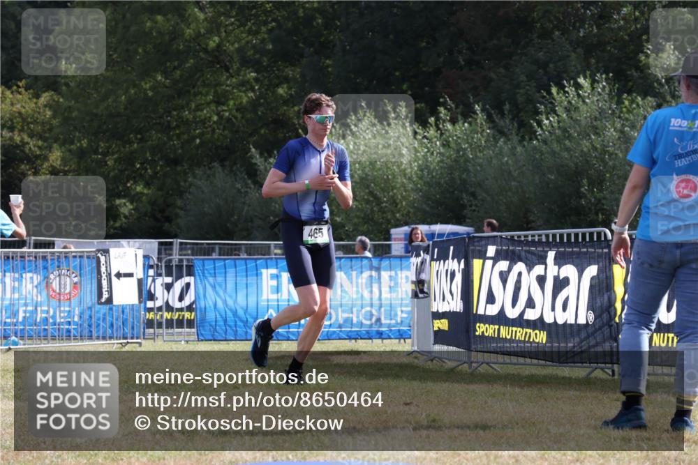 31.08.2025 - Elbe Triathlon Hamburg Strokosch-Dieckow http://msf.ph/oto/8650464 31.08.2025 09:55:02 Laufen 465, 100 meine-sportfotos.de