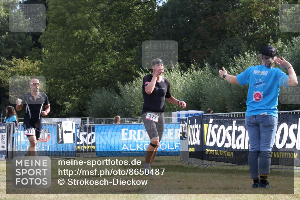 31.08.2025 - Elbe Triathlon Hamburg Strokosch-Dieckow http://msf.ph/oto/8650487 31.08.2025 09:55:32 Laufen 318, 373, 100, 100 meine-sportfotos.de