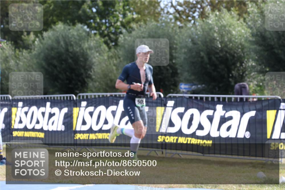 31.08.2025 - Elbe Triathlon Hamburg Strokosch-Dieckow http://msf.ph/oto/8650500 31.08.2025 09:55:59 Laufen 50 meine-sportfotos.de