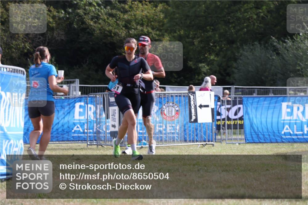 31.08.2025 - Elbe Triathlon Hamburg Strokosch-Dieckow http://msf.ph/oto/8650504 31.08.2025 09:56:22 Laufen  meine-sportfotos.de