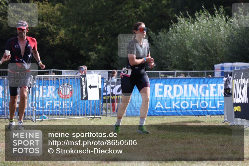 31.08.2025 - Elbe Triathlon Hamburg Strokosch-Dieckow http://msf.ph/oto/8650506 31.08.2025 09:56:23 Laufen 24, 61, 3 meine-sportfotos.de