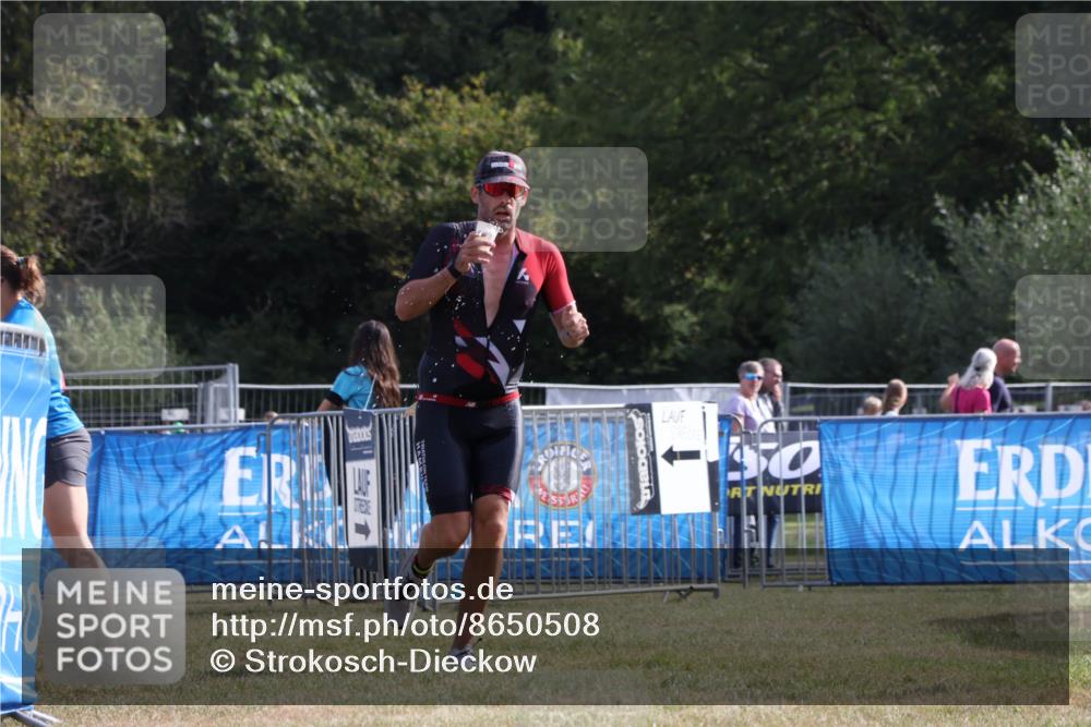 31.08.2025 - Elbe Triathlon Hamburg Strokosch-Dieckow http://msf.ph/oto/8650508 31.08.2025 09:56:24 Laufen  meine-sportfotos.de