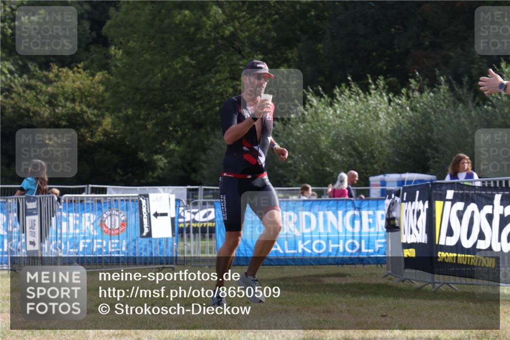 31.08.2025 - Elbe Triathlon Hamburg Strokosch-Dieckow http://msf.ph/oto/8650509 31.08.2025 09:56:25 Laufen  meine-sportfotos.de