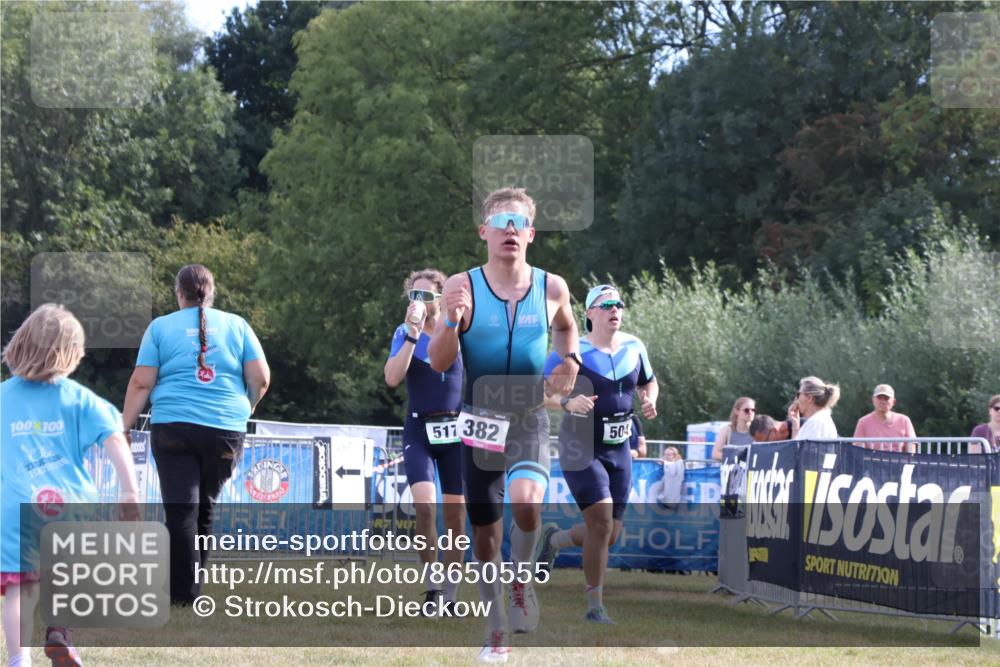 31.08.2025 - Elbe Triathlon Hamburg Strokosch-Dieckow http://msf.ph/oto/8650555 31.08.2025 10:25:05 Ziel 382 meine-sportfotos.de