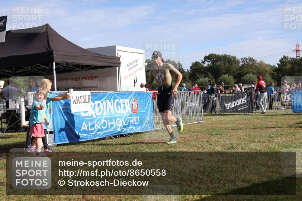 31.08.2025 - Elbe Triathlon Hamburg Strokosch-Dieckow http://msf.ph/oto/8650558 31.08.2025 09:28:48 Laufen  meine-sportfotos.de