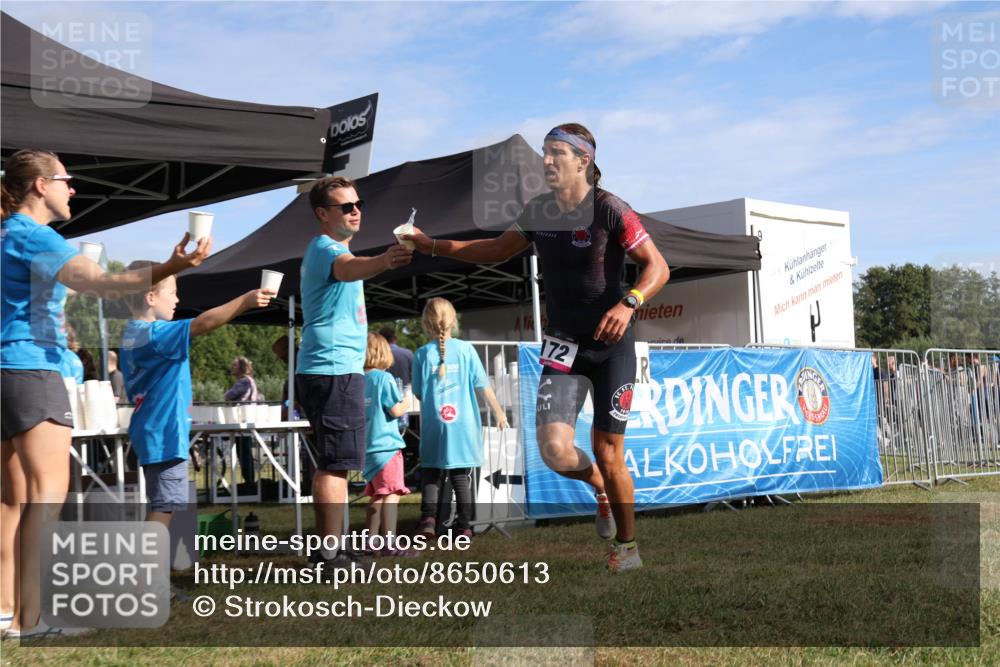 31.08.2025 - Elbe Triathlon Hamburg Strokosch-Dieckow http://msf.ph/oto/8650613 31.08.2025 09:33:23 Laufen 100, 172 meine-sportfotos.de