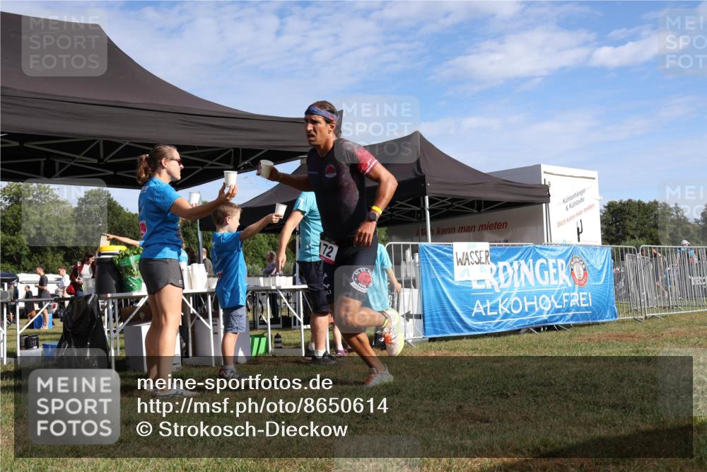 31.08.2025 - Elbe Triathlon Hamburg Strokosch-Dieckow http://msf.ph/oto/8650614 31.08.2025 09:33:24 Laufen 172 meine-sportfotos.de