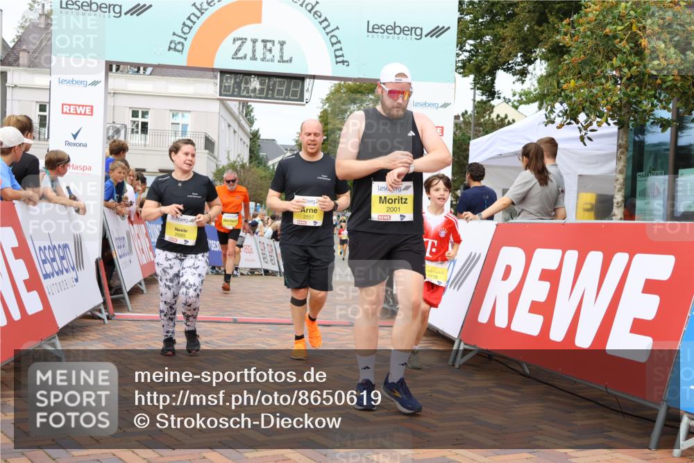 31.08.2025 - 21. Blankeneser Heldenlauf Strokosch-Dieckow http://msf.ph/oto/8650619 31.08.2025 10:36:49 Ziel 2631, 2001, 2778, 2255, 2729, 2557, 2685, 2495 meine-sportfotos.de