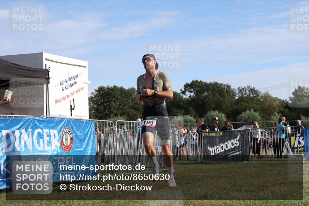 31.08.2025 - Elbe Triathlon Hamburg Strokosch-Dieckow http://msf.ph/oto/8650630 31.08.2025 09:34:33 Laufen 199 meine-sportfotos.de