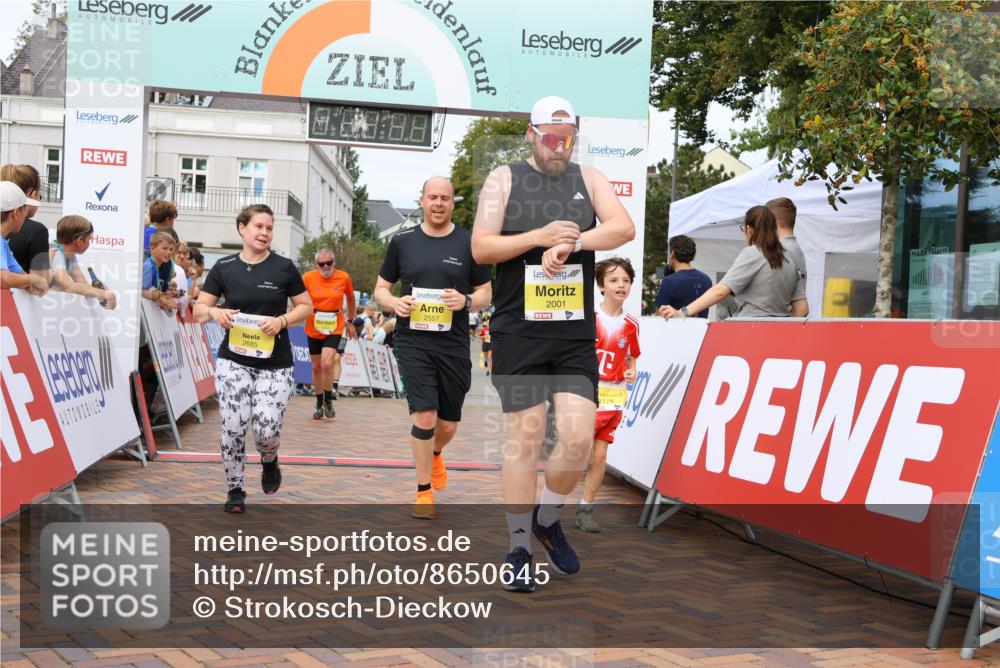 31.08.2025 - 21. Blankeneser Heldenlauf Strokosch-Dieckow http://msf.ph/oto/8650645 31.08.2025 10:36:49 Ziel 2631, 2001, 2778, 2255, 2729, 2557, 2685, 2495 meine-sportfotos.de