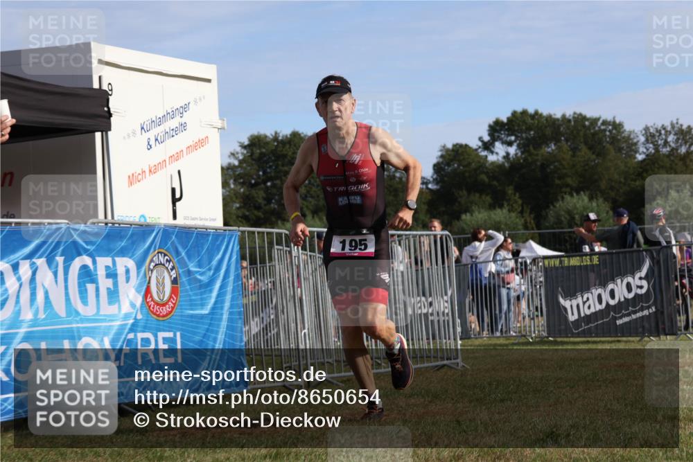 31.08.2025 - Elbe Triathlon Hamburg Strokosch-Dieckow http://msf.ph/oto/8650654 31.08.2025 09:35:38 Laufen 84, 195 meine-sportfotos.de