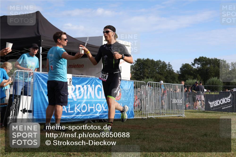 31.08.2025 - Elbe Triathlon Hamburg Strokosch-Dieckow http://msf.ph/oto/8650688 31.08.2025 09:37:16 Laufen 100, 700, 234, 1 meine-sportfotos.de