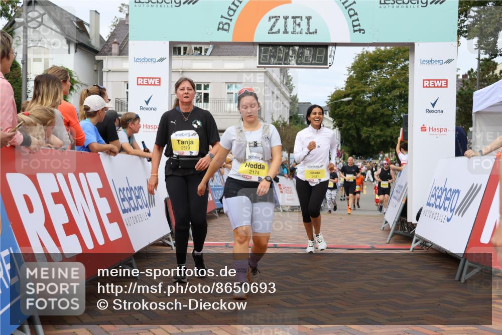 31.08.2025 - 21. Blankeneser Heldenlauf Strokosch-Dieckow http://msf.ph/oto/8650693 31.08.2025 10:36:42 Ziel 2174, 2631, 2001, 2579, 2495, 2591, 2708 meine-sportfotos.de