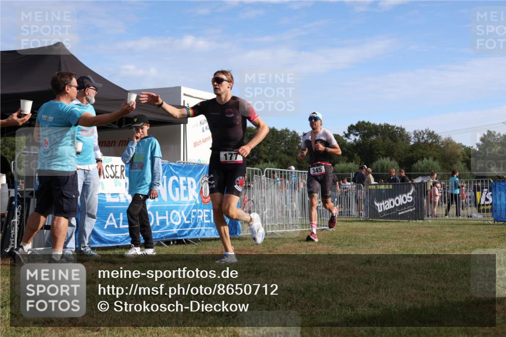 31.08.2025 - Elbe Triathlon Hamburg Strokosch-Dieckow http://msf.ph/oto/8650712 31.08.2025 09:38:10 Laufen 100, 100, 88, 177, 345 meine-sportfotos.de