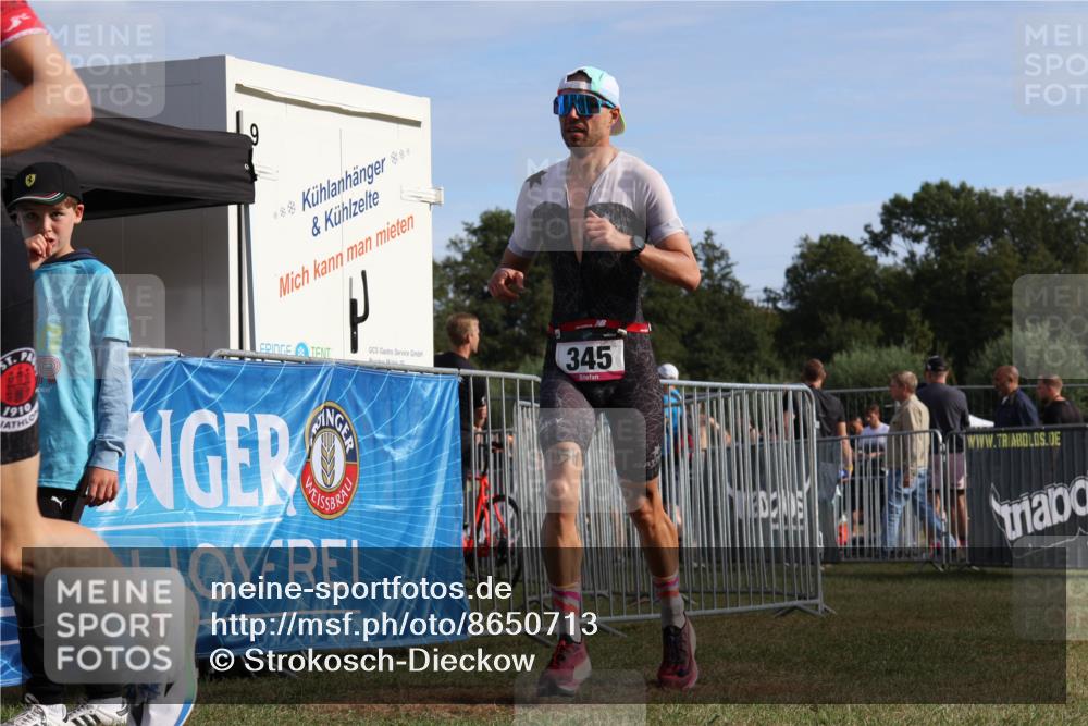 31.08.2025 - Elbe Triathlon Hamburg Strokosch-Dieckow http://msf.ph/oto/8650713 31.08.2025 09:38:11 Laufen 1910, 345 meine-sportfotos.de