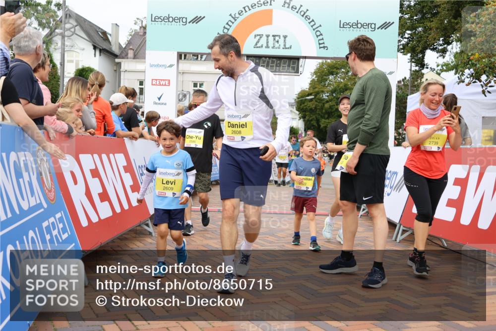31.08.2025 - 21. Blankeneser Heldenlauf Strokosch-Dieckow http://msf.ph/oto/8650715 31.08.2025 10:36:28 Ziel 2585, 2586, 2739, 2645, 2650, 2744, 2692, 2691, 2608, 2609, 2520, 2522, 2377, 2670, 2674 meine-sportfotos.de