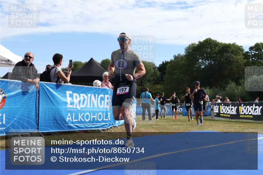 31.08.2025 - Elbe Triathlon Hamburg Strokosch-Dieckow http://msf.ph/oto/8650734 31.08.2025 10:26:24 Ziel 193, 197, 221, 274, 369, 389 meine-sportfotos.de
