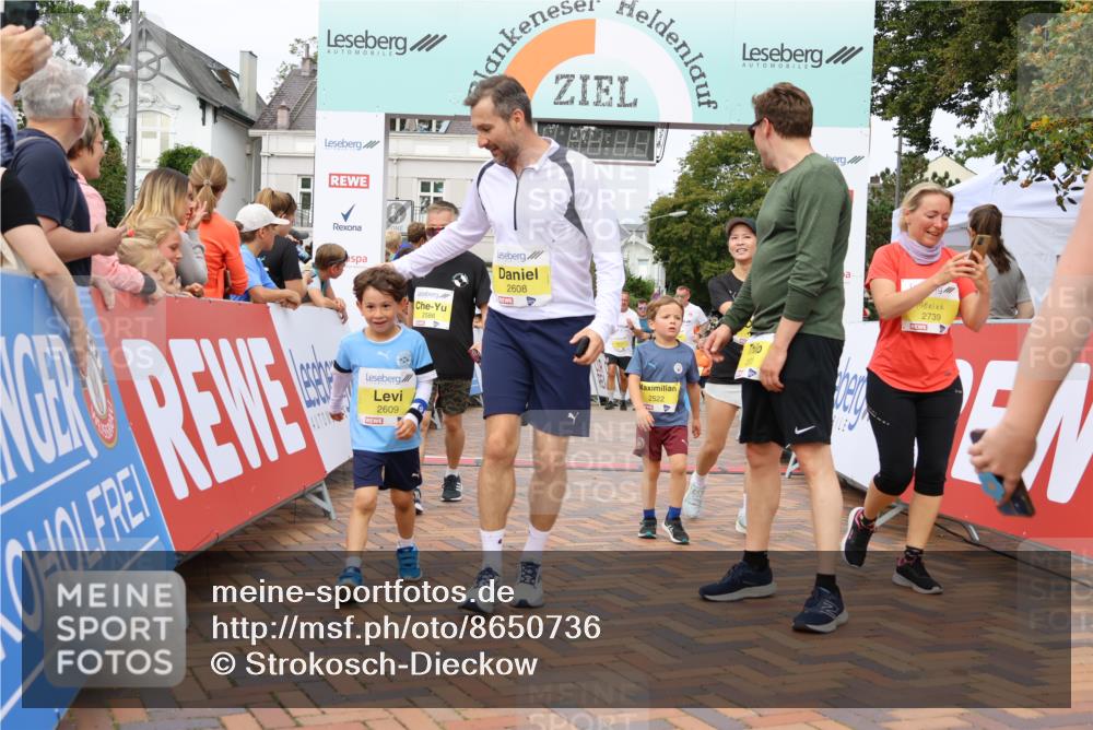 31.08.2025 - 21. Blankeneser Heldenlauf Strokosch-Dieckow http://msf.ph/oto/8650736 31.08.2025 10:36:28 Ziel 2585, 2586, 2739, 2645, 2650, 2744, 2692, 2691, 2608, 2609, 2520, 2522, 2377, 2670, 2674 meine-sportfotos.de