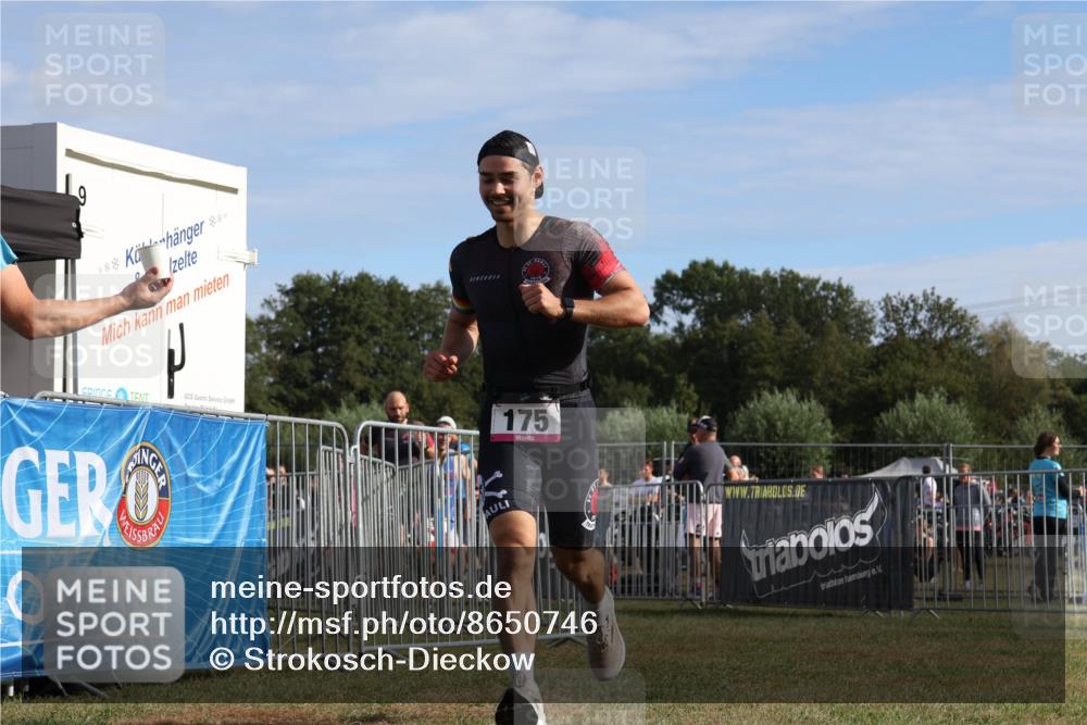 31.08.2025 - Elbe Triathlon Hamburg Strokosch-Dieckow http://msf.ph/oto/8650746 31.08.2025 09:40:21 Laufen 175 meine-sportfotos.de