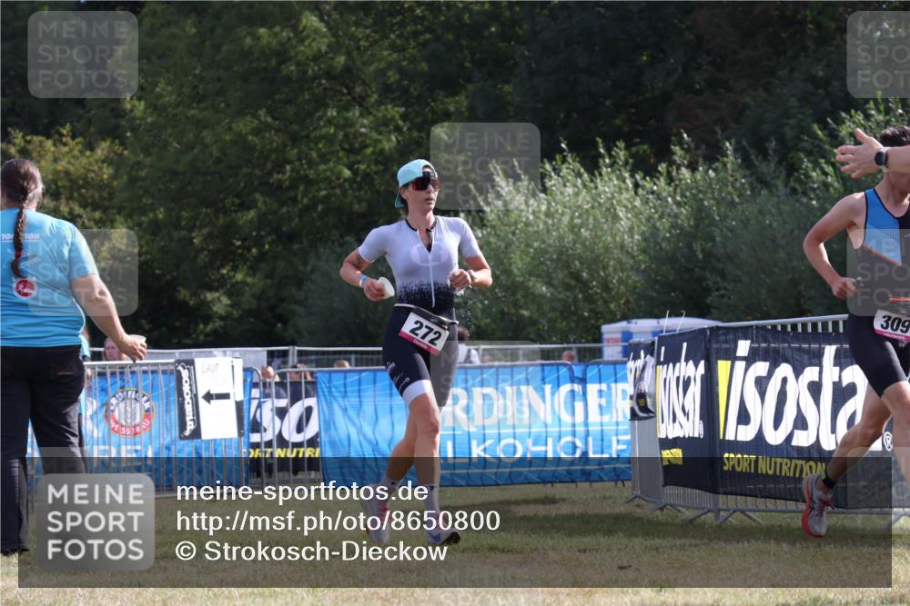 31.08.2025 - Elbe Triathlon Hamburg Strokosch-Dieckow http://msf.ph/oto/8650800 31.08.2025 09:50:43 Laufen 10, 100, 1, 150, 272, 309 meine-sportfotos.de