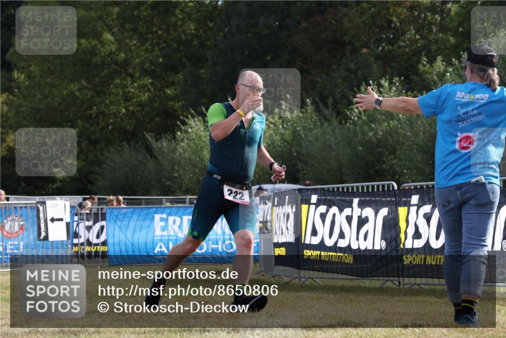 31.08.2025 - Elbe Triathlon Hamburg Strokosch-Dieckow http://msf.ph/oto/8650806 31.08.2025 09:51:32 Laufen 222, 100, 100 meine-sportfotos.de