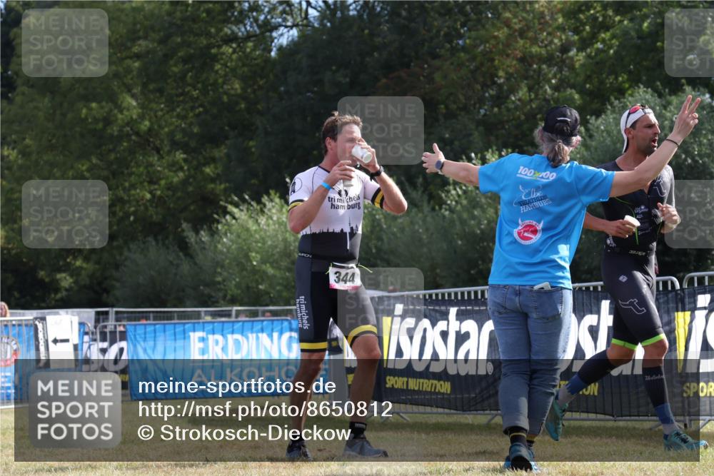 31.08.2025 - Elbe Triathlon Hamburg Strokosch-Dieckow http://msf.ph/oto/8650812 31.08.2025 09:51:54 Laufen 100, 100, 30, 344 meine-sportfotos.de