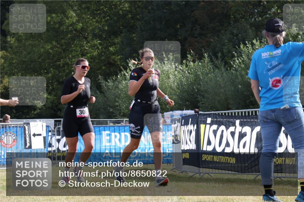 31.08.2025 - Elbe Triathlon Hamburg Strokosch-Dieckow http://msf.ph/oto/8650822 31.08.2025 09:52:18 Laufen 300, 100, 100 meine-sportfotos.de
