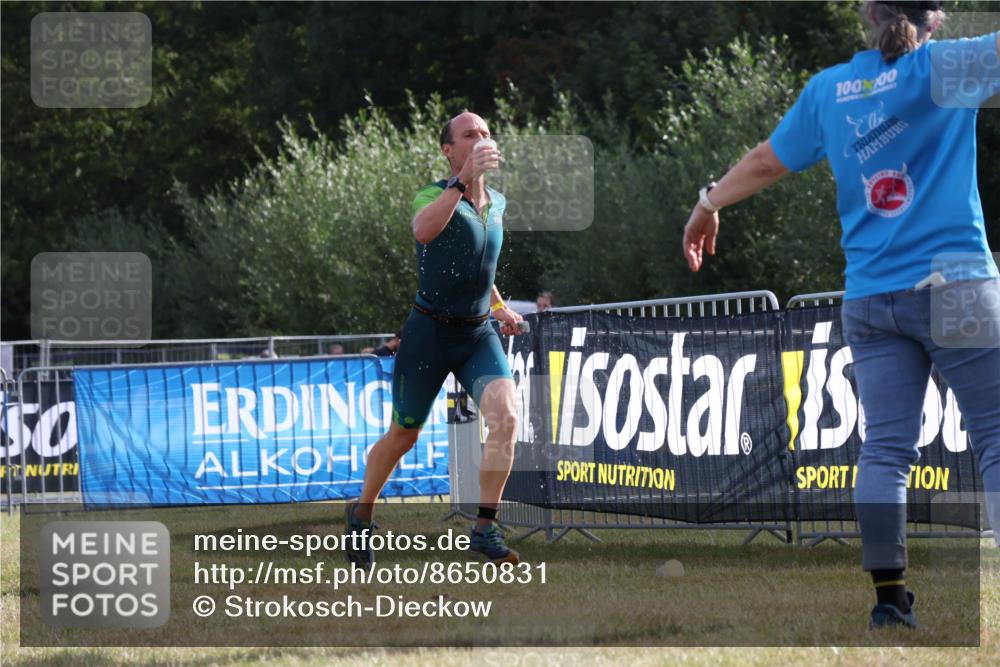 31.08.2025 - Elbe Triathlon Hamburg Strokosch-Dieckow http://msf.ph/oto/8650831 31.08.2025 09:52:27 Laufen 50, 100, 100 meine-sportfotos.de