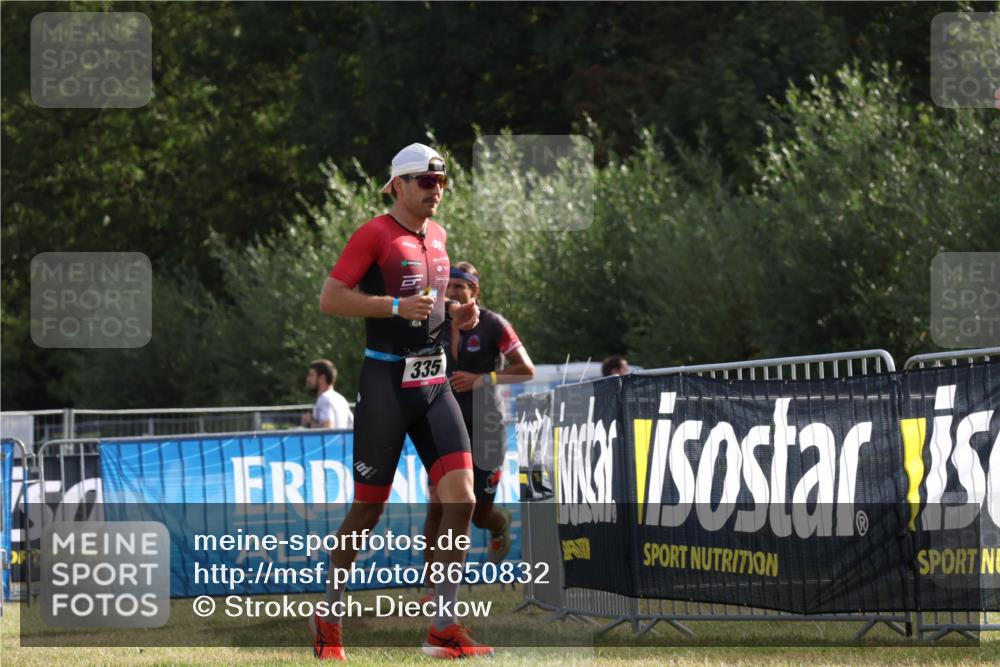 31.08.2025 - Elbe Triathlon Hamburg Strokosch-Dieckow http://msf.ph/oto/8650832 31.08.2025 09:52:38 Laufen 335 meine-sportfotos.de