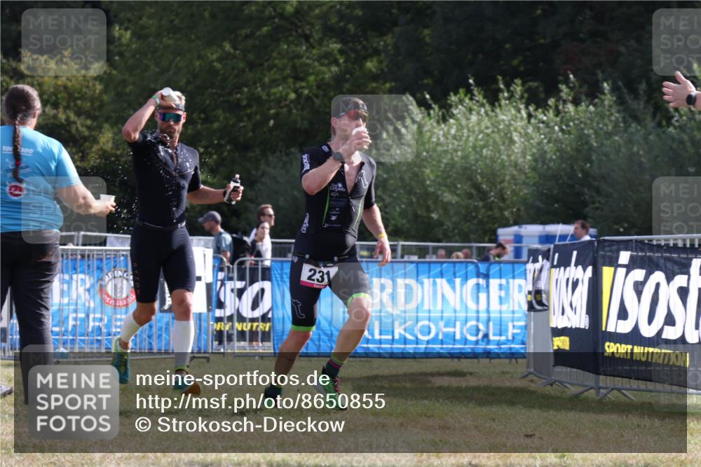 31.08.2025 - Elbe Triathlon Hamburg Strokosch-Dieckow http://msf.ph/oto/8650855 31.08.2025 09:53:22 Laufen 10, 100, 130, 231 meine-sportfotos.de