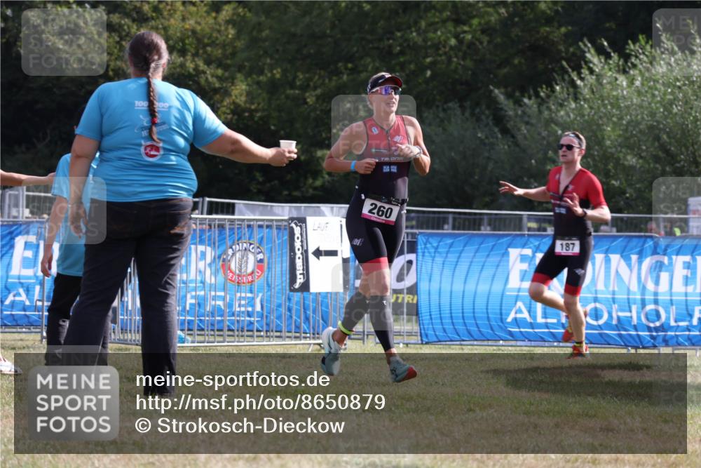 31.08.2025 - Elbe Triathlon Hamburg Strokosch-Dieckow http://msf.ph/oto/8650879 31.08.2025 09:54:01 Laufen 100, 00, 260, 187 meine-sportfotos.de