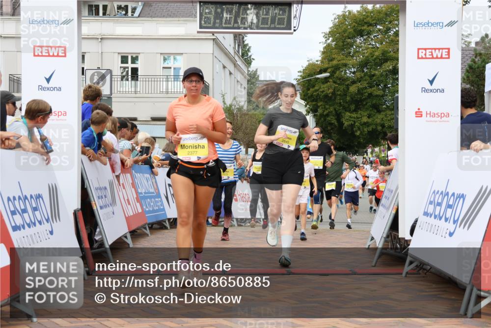 31.08.2025 - 21. Blankeneser Heldenlauf Strokosch-Dieckow http://msf.ph/oto/8650885 31.08.2025 10:36:21 Ziel 2645, 2650, 2744, 2281, 2282, 2609, 2500, 2520, 2369, 2522, 2377, 2670, 2674 meine-sportfotos.de