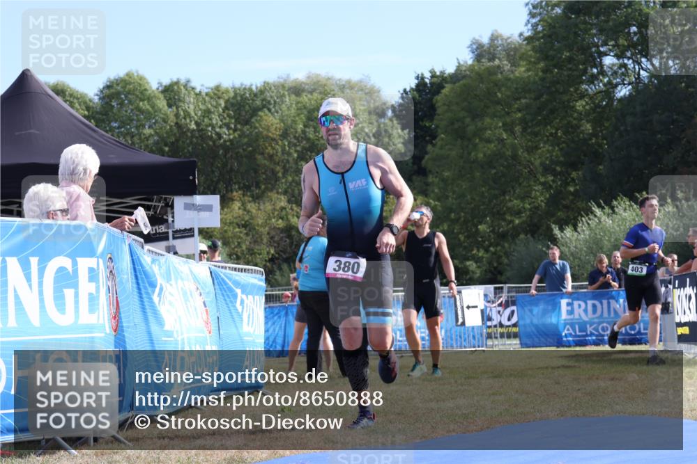 31.08.2025 - Elbe Triathlon Hamburg Strokosch-Dieckow http://msf.ph/oto/8650888 31.08.2025 10:28:01 Ziel 364, 380 meine-sportfotos.de