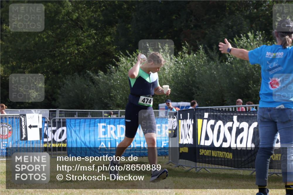 31.08.2025 - Elbe Triathlon Hamburg Strokosch-Dieckow http://msf.ph/oto/8650889 31.08.2025 09:54:15 Laufen 1, 474, 100, 100 meine-sportfotos.de
