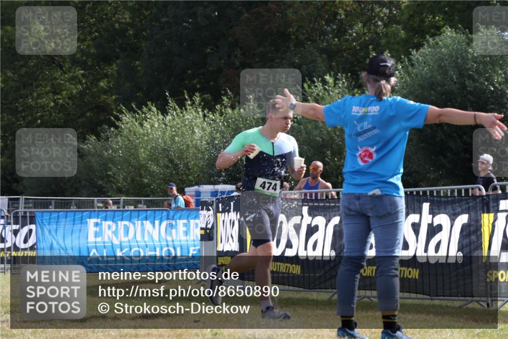 31.08.2025 - Elbe Triathlon Hamburg Strokosch-Dieckow http://msf.ph/oto/8650890 31.08.2025 09:54:15 Laufen 474, 100100 meine-sportfotos.de