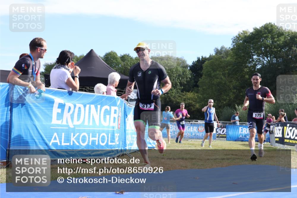 31.08.2025 - Elbe Triathlon Hamburg Strokosch-Dieckow http://msf.ph/oto/8650926 31.08.2025 10:28:39 Ziel 175, 313 meine-sportfotos.de