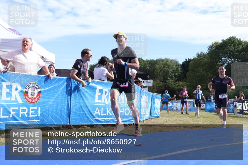 31.08.2025 - Elbe Triathlon Hamburg Strokosch-Dieckow http://msf.ph/oto/8650927 31.08.2025 10:28:39 Ziel 175, 313 meine-sportfotos.de