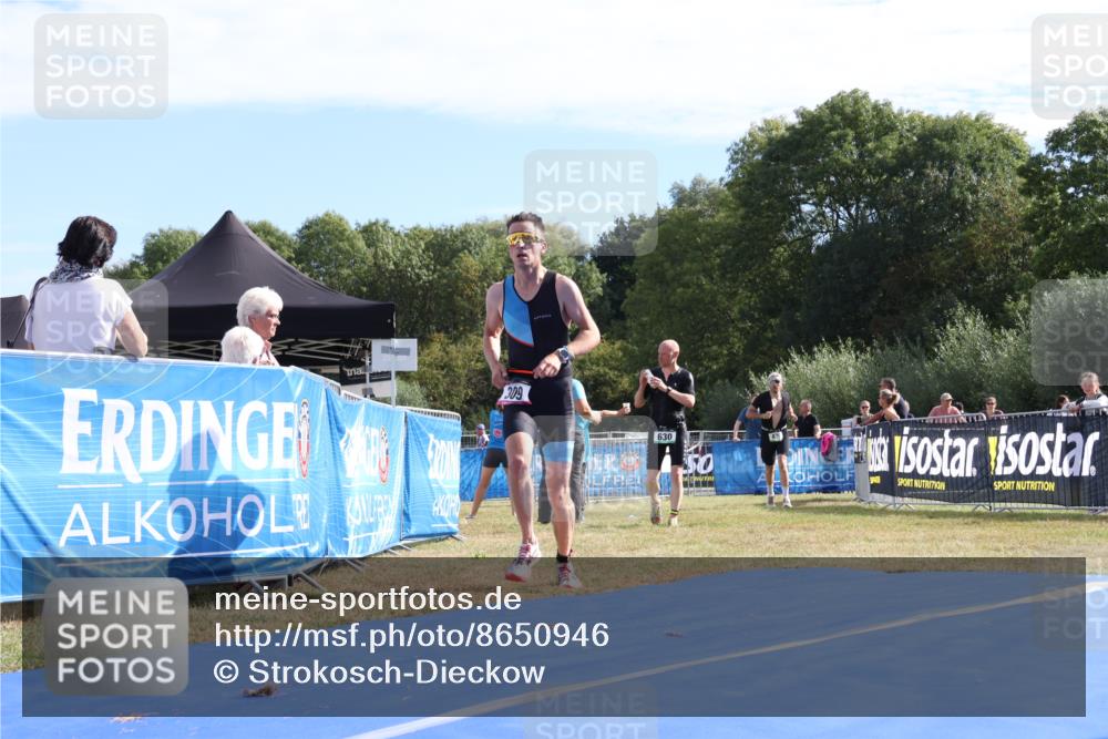 31.08.2025 - Elbe Triathlon Hamburg Strokosch-Dieckow http://msf.ph/oto/8650946 31.08.2025 10:30:14 Ziel 192, 309 meine-sportfotos.de